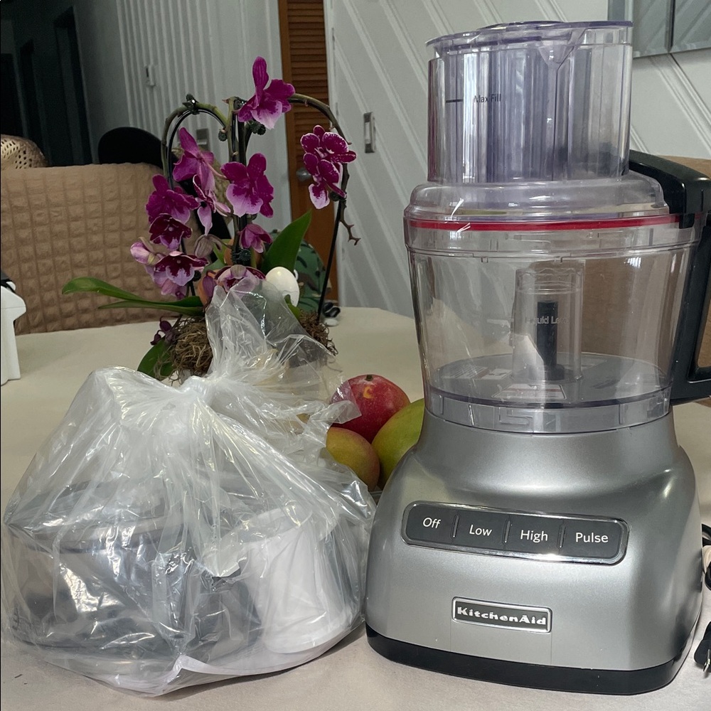 KitchenAid Silver and Clear Food Processor with Pulse and Multiple Speeds